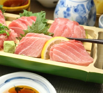 まぐろ　焼津 南鮪中トロとろける甘い脂甘い脂が特徴の南マグロ是非ご自身の舌で確かめてください！